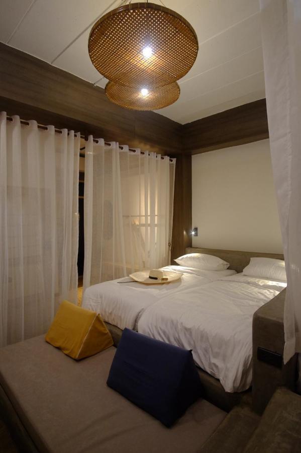 Krung Boutique Hotel Bangkok Luaran gambar